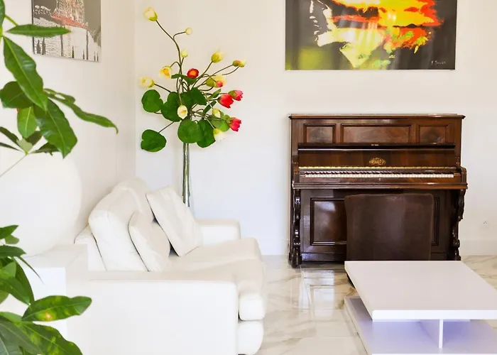 Les Arbousiers Hotel