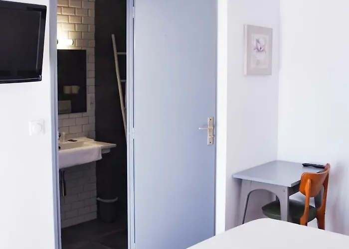 Les Arbousiers Hotel