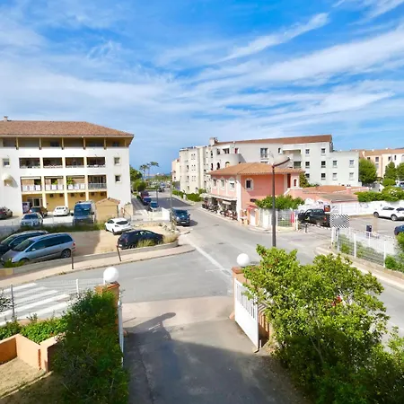 فندق Les Arbousiers 2*