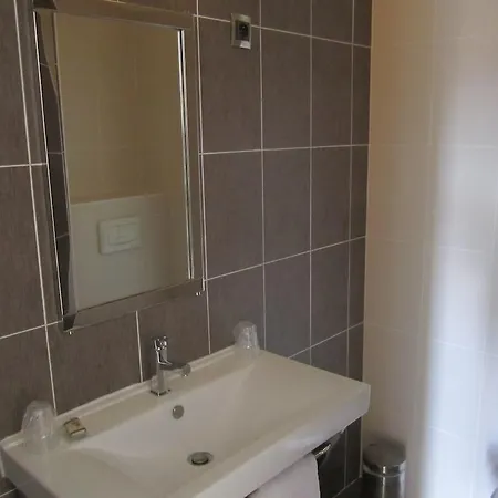 Hotel Les Arbousiers