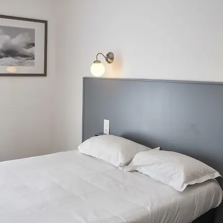 Отель Les Arbousiers Кальви