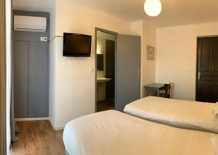 Hotel Les Arbousiers