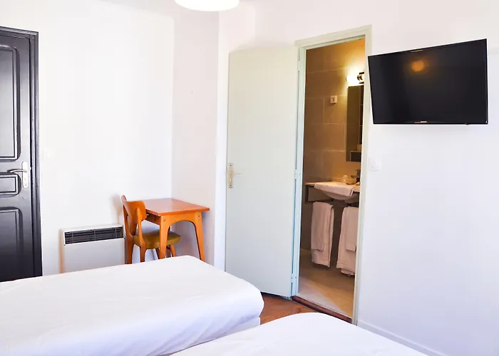 Hotel Les Arbousiers 2*