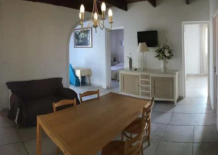 Hotel Les Arbousiers Calvi (Corsica)