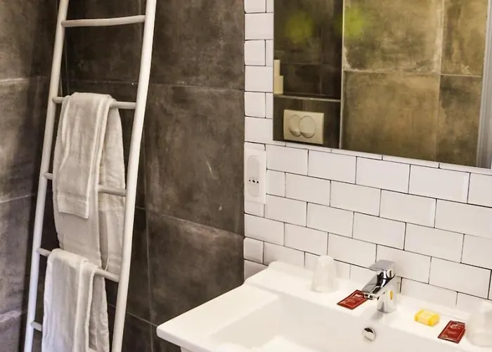 Les Arbousiers Hotel