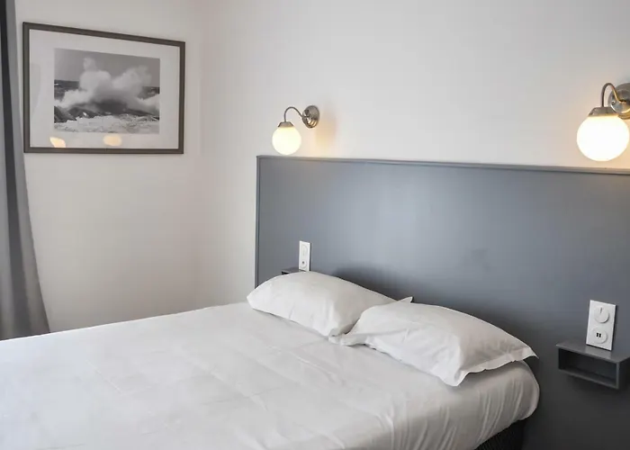 Hotel Les Arbousiers Calvi (Corsica)